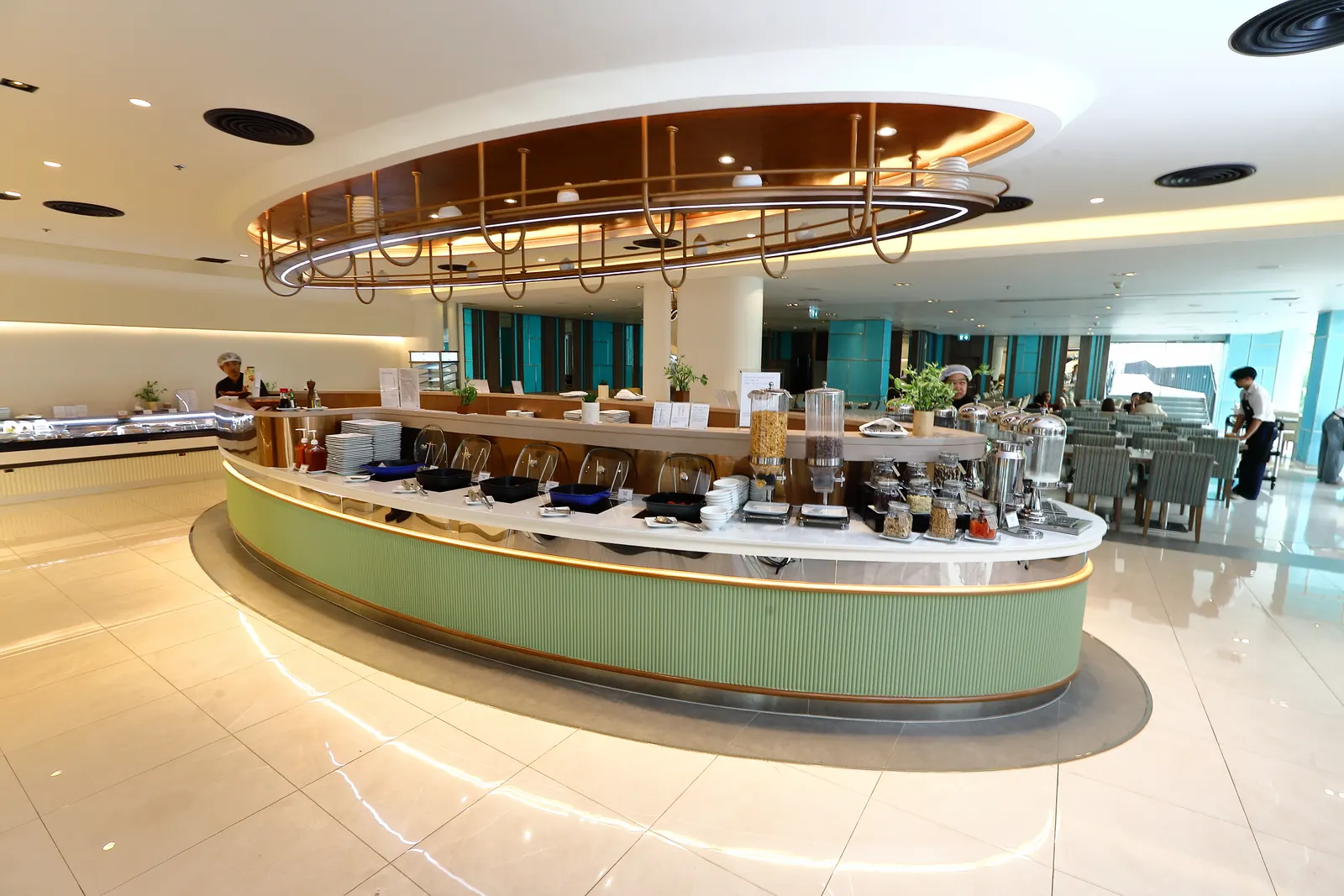 Group lunches and tour groups
