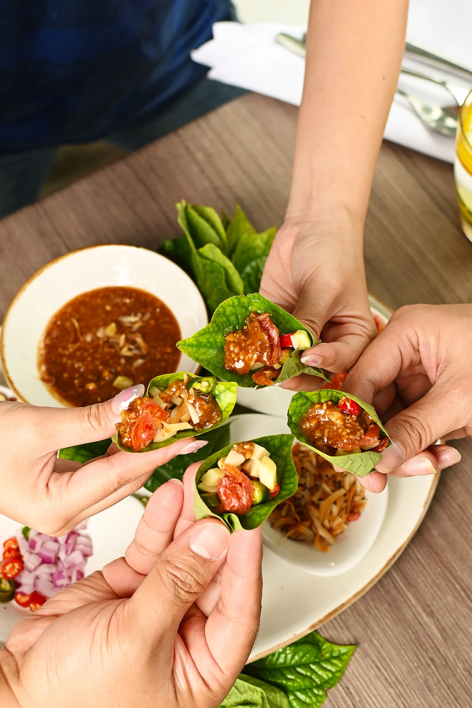Wild Betel Leaf Wraps (Miang Bai Cha Plu)
